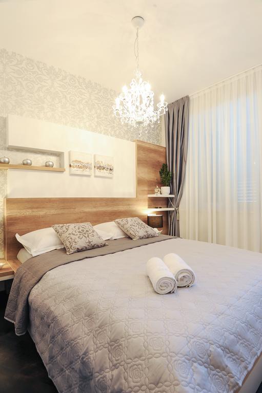 Silver & Gold Luxury Zadar